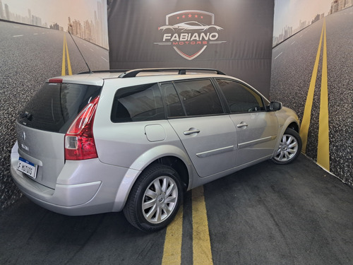 Renault Megane 1.6 DYNAMIQUE GRAND TOUR 16V FLEX 4P MANUAL
