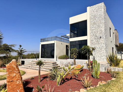 Casa En Venta En Ciudad Zapotlanejo