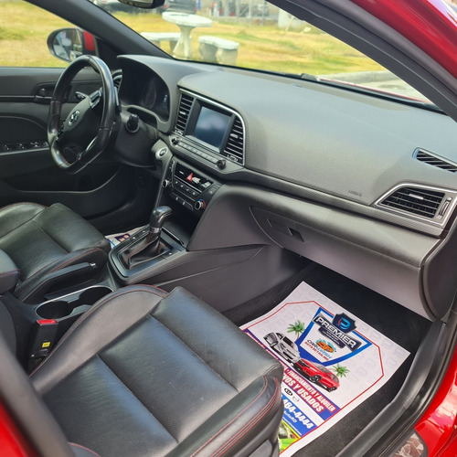 Imagen 9 de 11 de Hyundai Elantra Sport Turbo