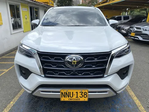 Toyota Fortuner 2.4 Srv Diesel At 4x2 2024