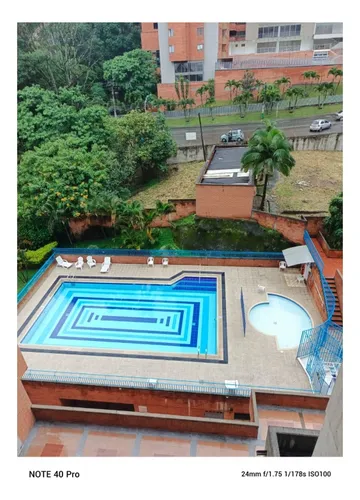 Arriendo Comodo Apartamento En La Loma Del Indio