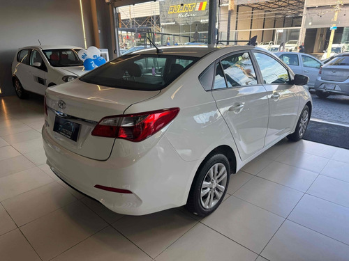 Hyundai HB20S 1.0 COMFORT PLUS 12V FLEX 4P MANUAL