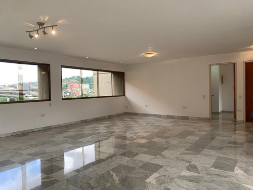 Imagen 14 de 17 de Alquilo Apartamento 190m2 4h/3b/2p El Rosal 3237