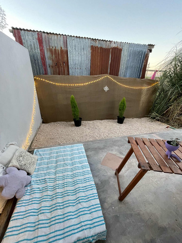 Casa Con Gran Parque Y Pileta