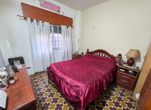 Venta Casa 4 Amb Cochera Fondo San Jose Temperley
