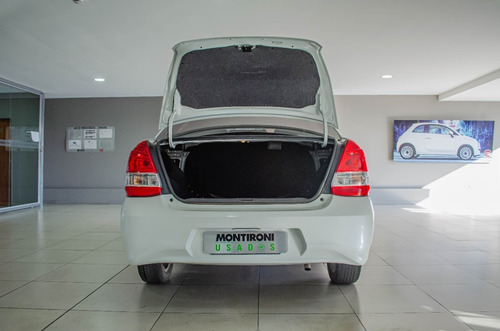 Imagen 22 de 25 de Toyota Etios Xls 2017