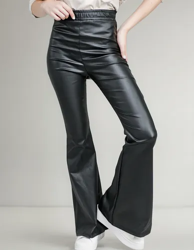 Pantalon Mujer Calza Oxford Simil Cuero Engomado Tiro Alto 