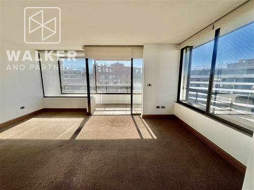 Departamento En Venta De 4 Dorm. En Las Condes
