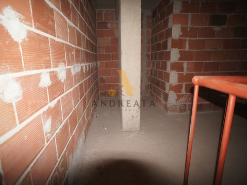 Imagem 8 de 11 de Av. Das Americas - Sunplaza - Excelente Loja Frontal Às Américas, Composta De 37m2 No Primeiro Piso E 18,5m2 No Segundo Piso, 1 Banheiro. - Loc5081m - 31973928