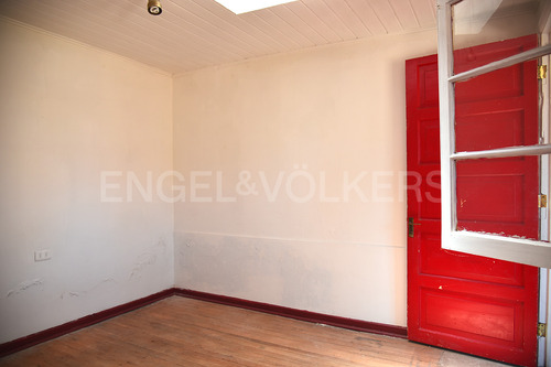 Venta Casa Tradicional, Algarrobo.