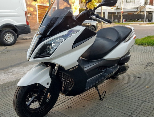 Imagen 3 de 8 de Kymco Downtown 300