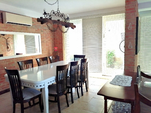 Imagen 3 de 14 de María Meléndez Vende Espectacular Casa Remodelada En La Viña