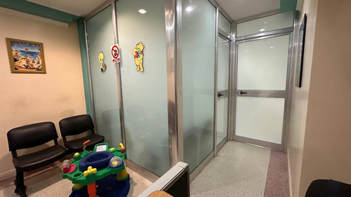Consultorio Médico Con Planta 100 % . En Torre C, Piso 2. Clinica La Viña