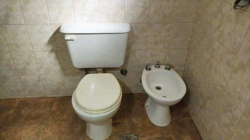 Casa En Barrio Los Boulevares