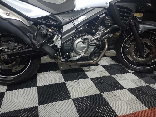 Imagem 11 de 18 de Suzuki V-strom 650 Xt Abs