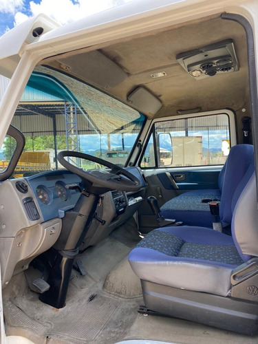 Volkswagen 8-150 Chassi 3/4 4x2 2010