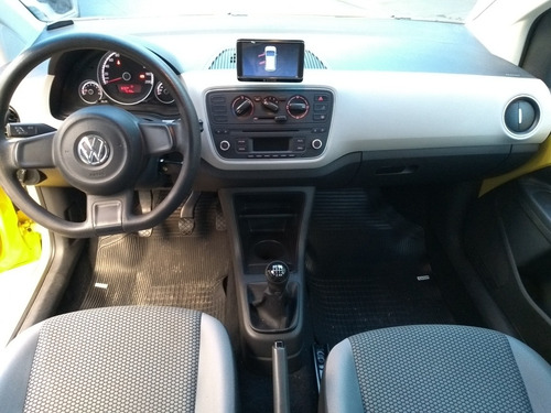 Imagem 15 de 15 de Volkswagen Up! 2015 1.0 Move 5p