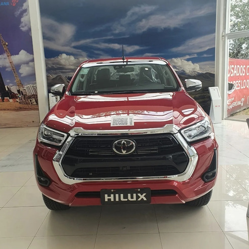 Imagen 4 de 15 de Toyota Hilux 2.8 Dc Srv 177cv 4x2 At