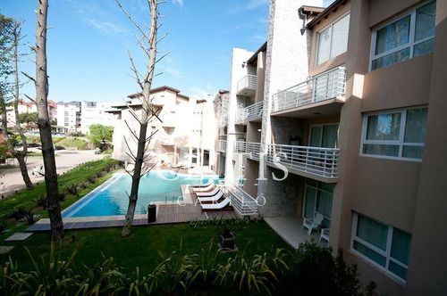 Imagen 30 de 30 de 2 Ambientes Amueblado En Sea Point