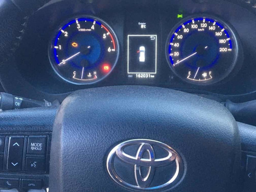 Toyota Hilux 2.8 Cd Srv 177cv 4x4 2016