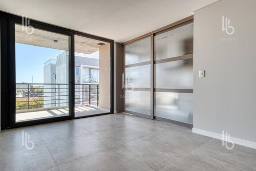 Oportunidad En Construccion Con Cochera 2 Amb 60 M2
