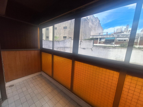 Departamento En Alquiler Hipolito Yrigoyen 3200