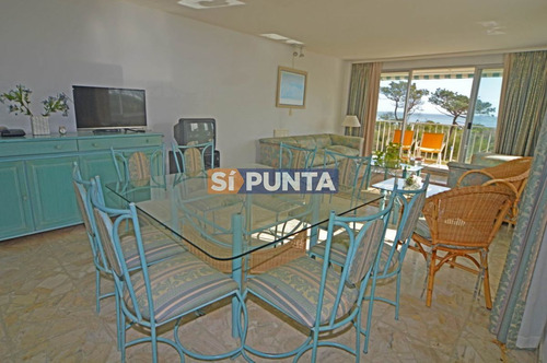 Imagen 3 de 8 de Apartamento En Venta Frente Al Mar