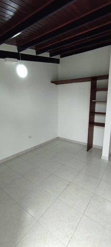 Imagen 10 de 14 de Se Vende Hermosa Casa Urb. El Carmel De Llano Alto Carrizal