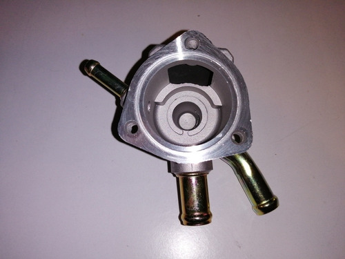 Imagen 5 de 6 de Brida De Agua Inferior Nissan Sentra Clasico Ga15 Carburado
