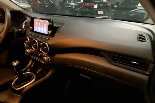 Nissan Sentra 2023