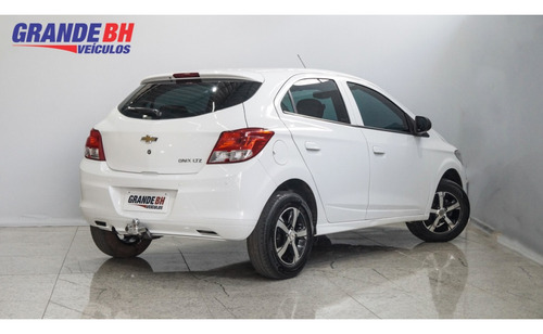Chevrolet Onix 1.0 MPFI LT 8V FLEX 4P MANUAL
