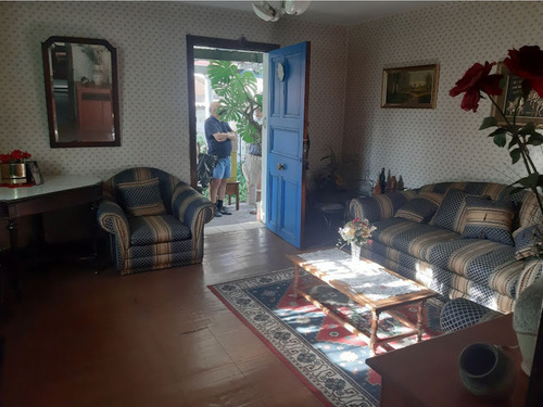 Casa Gran Terreno Ñuñoa. Precio Rebajado !!!