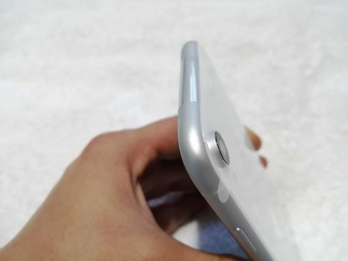 iPhone XR 64gb (un Mes De Uso)