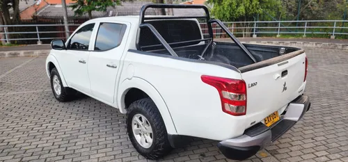 Mitsubishi L200 SPORTERO 2.5 High Power