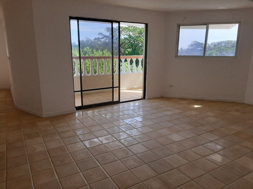 Imagen 4 de 8 de Apartamento 3 Habitaciones En Costambar