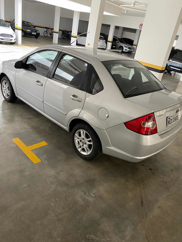 Imagem 5 de 5 de Ford Fiesta Sedan 2009 1.0 Flex 4p 71 Hp