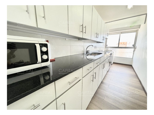 Imagen 8 de 26 de Apartamento De 4 Dormitorios Con Vista Al Puerto En Venta!!