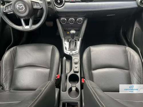 Mazda 2 GRAND TOURING