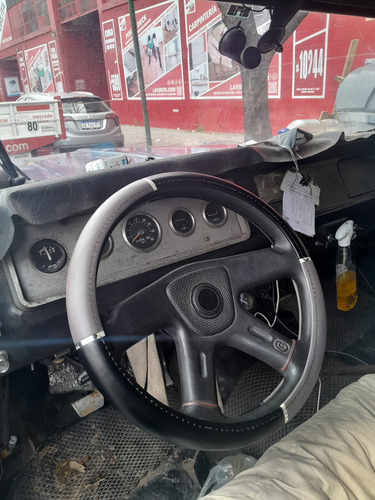 Camioneta Dodge D200 Perkins 4 Trabajando 81