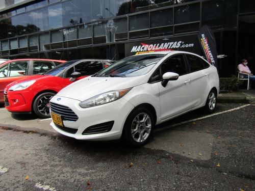 Imagen 1 de 15 de Ford Fiesta 2015