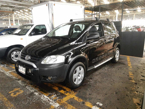 Imagen 1 de 10 de Volkswagen Crossfox 1.6 Std 5 Vel Ac 2007