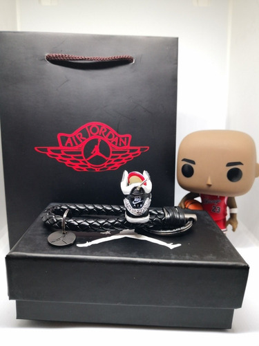Llavero 3d Tenis Jordan Retro 3 Black Cement