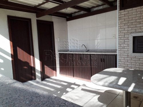 Imagem 8 de 15 de Casa A Venda Com 3 Quartos No Bairro Estreito Em Florianopolis - V-81783