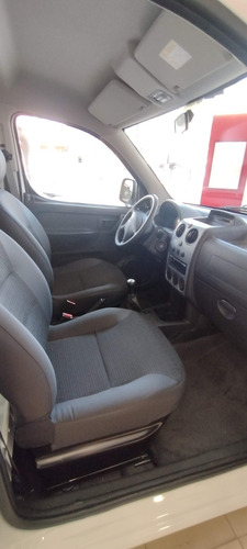 Imagen 5 de 19 de Citroën Berlingo Furgon Hdi Stock Fisico Bonificado