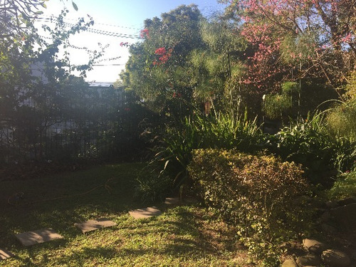 Casa Em Vila Assunção Com 4 Dormitórios - Vz3995