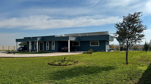 Casa Mediterranea Autosustentable Y Tranquila 4d-3b
