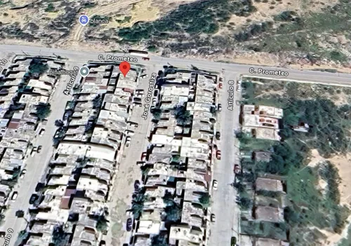 Casa Adjudicada Ubicada En José Gorostiza, Nuevo Laredo, Tamps. Sk04