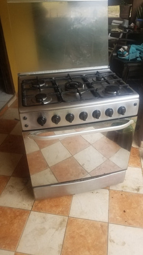 Imagen 1 de 3 de Cocina Equipo De Sonido Y Horno
