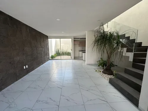 Casa En Venta En Tres Marias Morelia