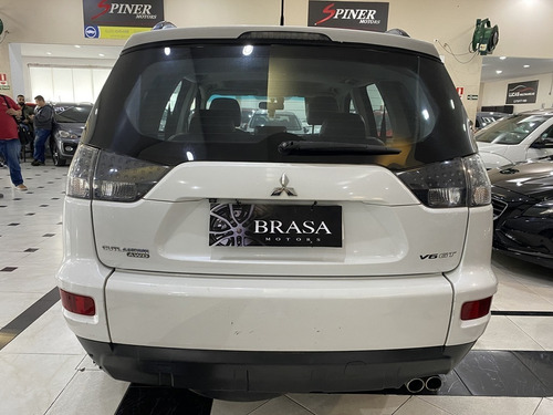 Imagem 5 de 15 de Mitsubishi Outlander 3.0 Gt 4x4 V6 26v Gasolina 4p Aut.
